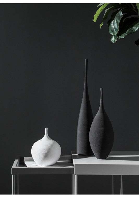 Modern Minimalist Ceramic Matte Vase with Hemp Rope – Texture + Tuft